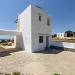 Holiday home Parian Philoxenia Villa, Mikri Santa Maria