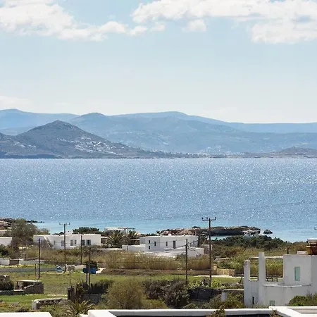 Parian Philoxenia Villa, Mikri Santa Maria *