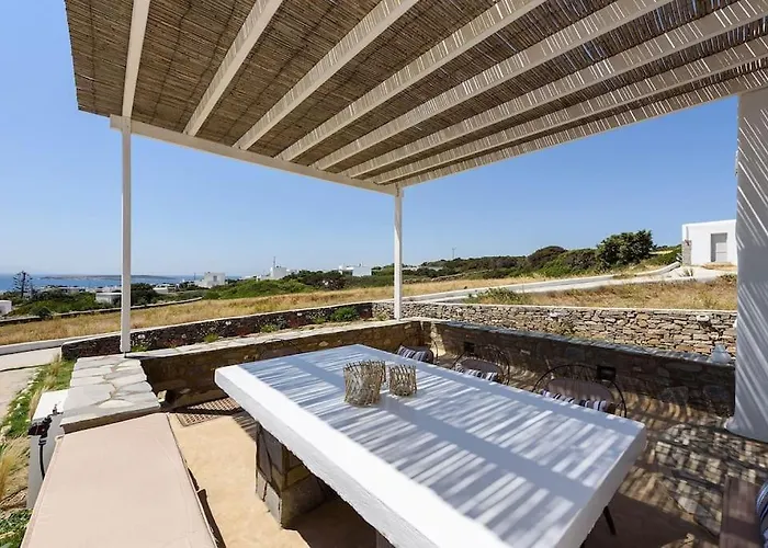 Feriehus Parian Philoxenia Villa, Mikri Santa Maria *